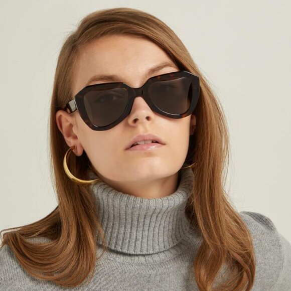 ?️ New Celine CL40046U 55A Sunglasses - Havana Frame, Photochromic Lenses main image 9